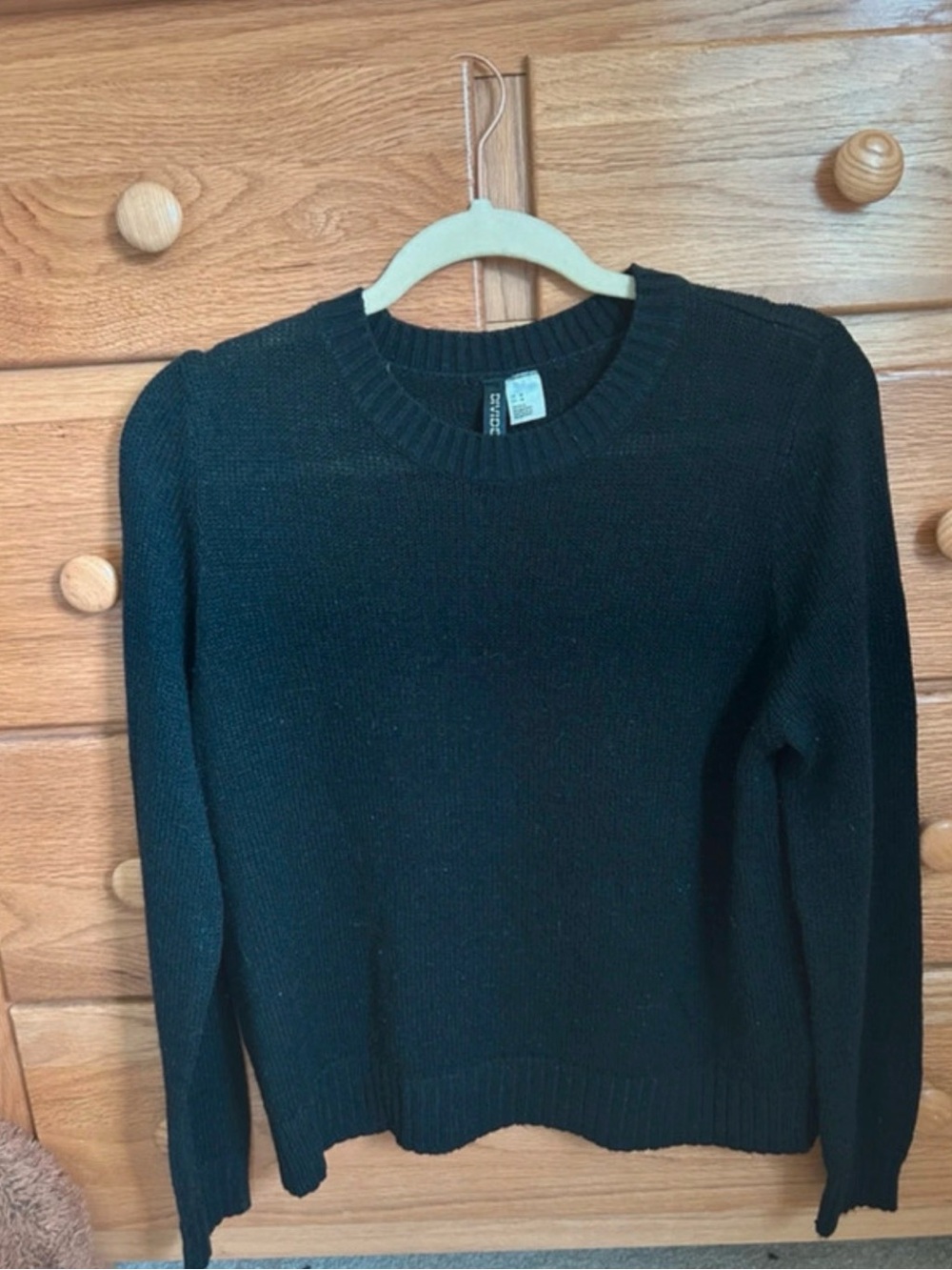Medium H&M black sweater